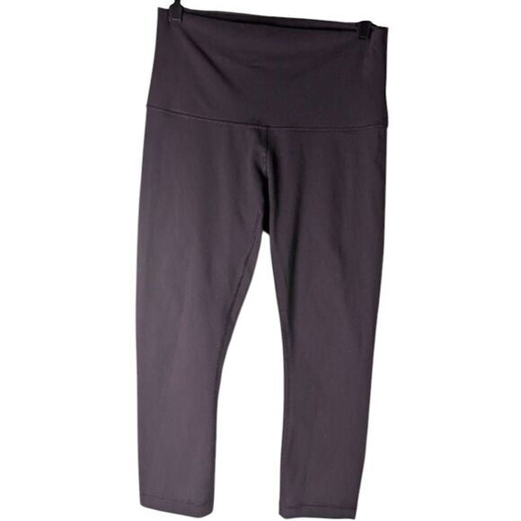LULULEMON ATHLETICA Wunder Under Crop (Hi-Rise) (21') In Black Cherry Size 8 - Picture 3 of 4